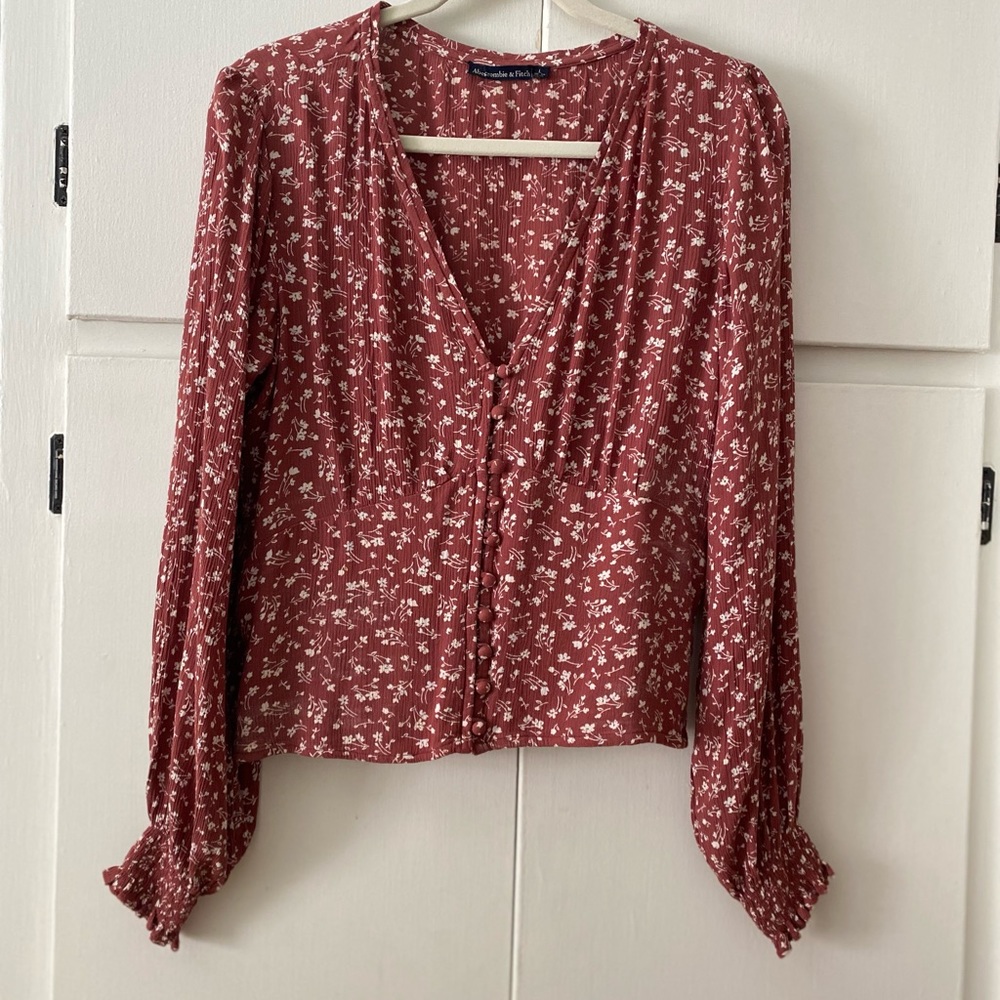 Abercrombie long sleeve button front blouse